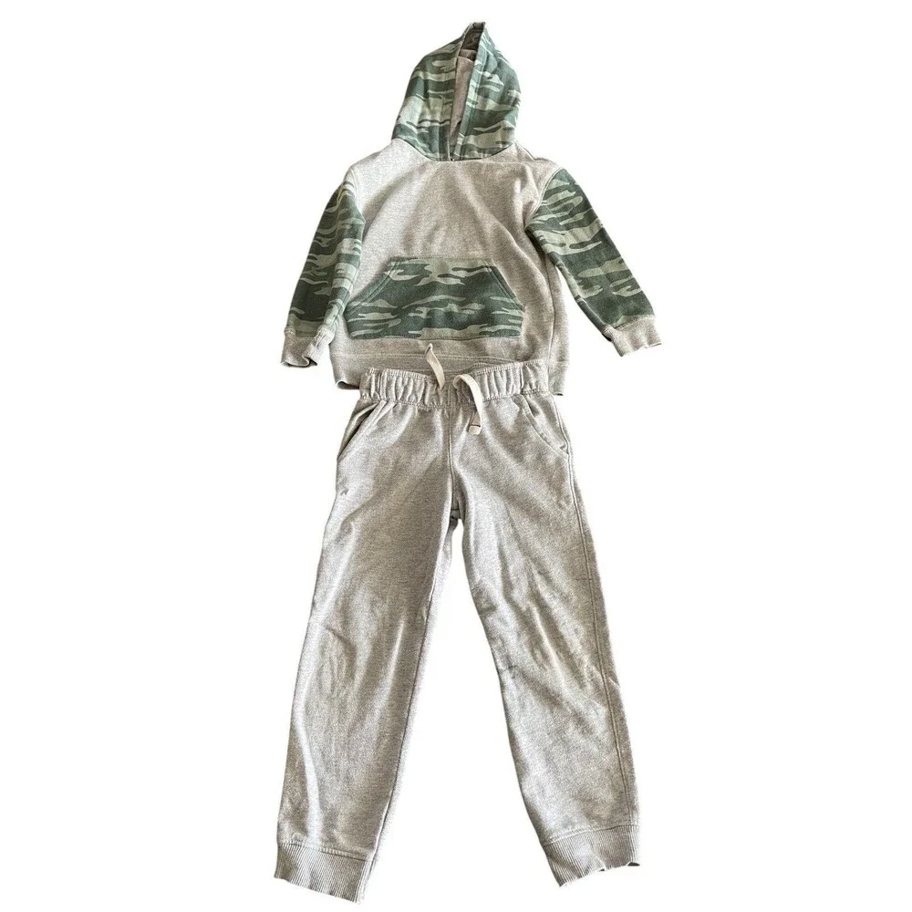 LOT OF 4 Boy Sz 5 Sz 5T Mixed Brands Short Shirt Hoodie Sweatpants Playdates